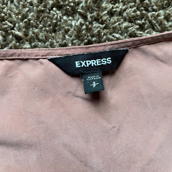 ✨free when bundled✨ Zip Front Blouse - Picture 3 of 6